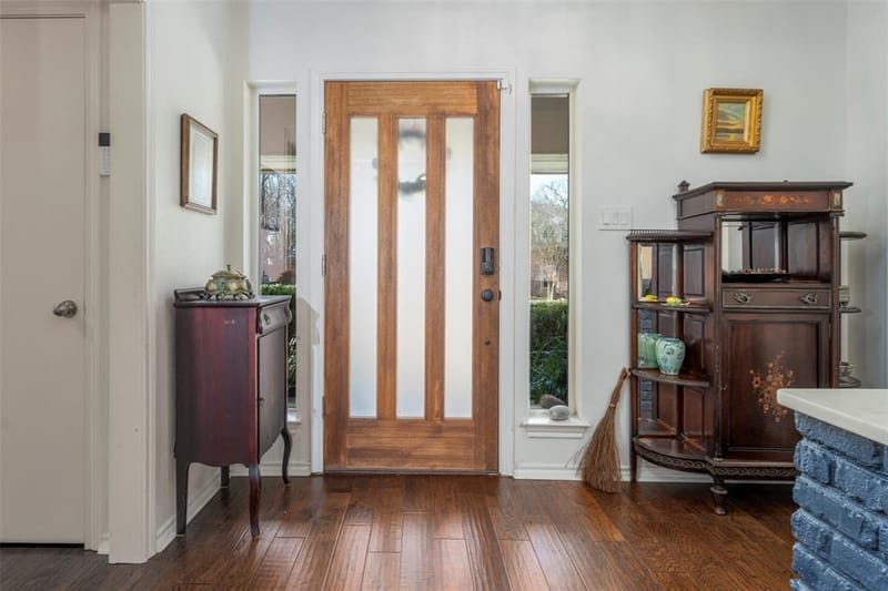 1509 Riverview Drive, Arlington TX 76012 - Photo 4