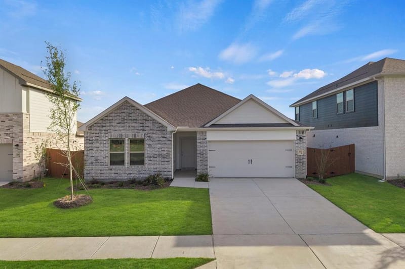3011 Mary Grace Lane, Heartland TX 75114