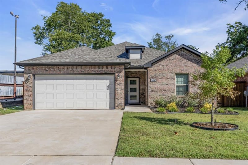 121 W Morton Street, Denison TX 75021
