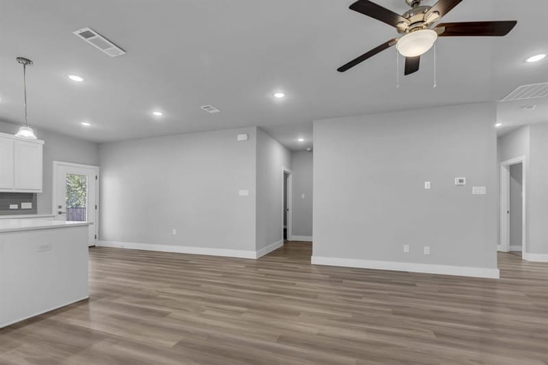 121 W Morton Street, Denison TX 75021 - Photo 9