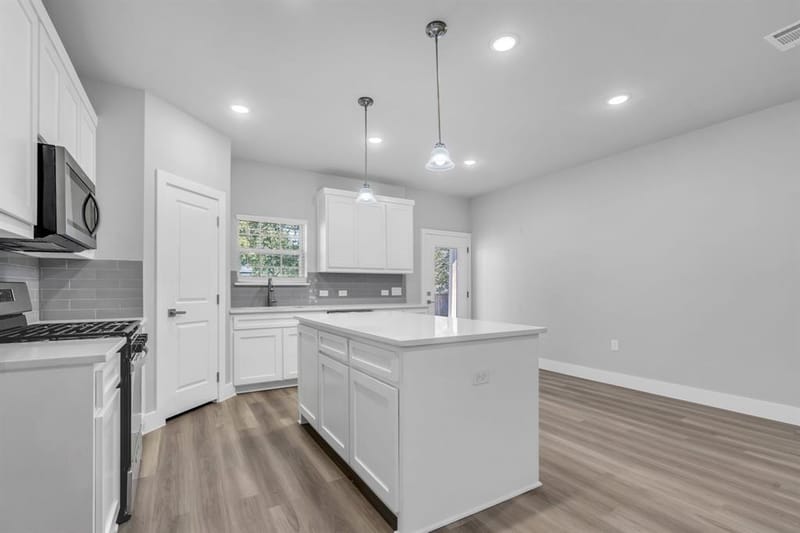 121 W Morton Street, Denison TX 75021 - Photo 11
