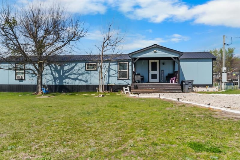 244 Smith Circle, Point TX 75472