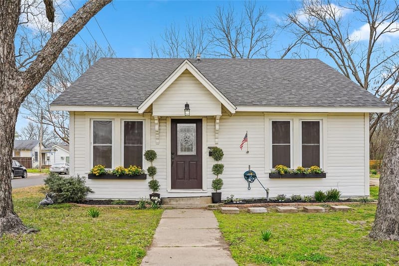 304 Texas Street, Sulphur Springs TX 75482