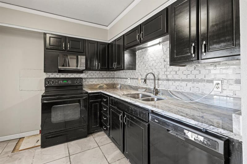 5634 Boca Raton Boulevard # 209, Fort Worth TX 76112 - Photo 3