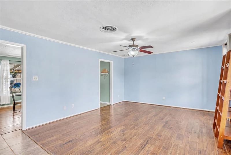 709 Hurstview Drive, Hurst TX 76053 - Photo 17