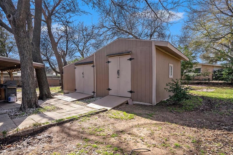 709 Hurstview Drive, Hurst TX 76053 - Photo 20