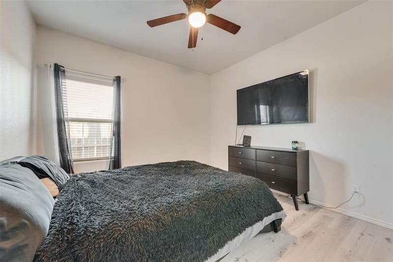 4225 Elkins Avenue, Lancaster TX 75134 - Photo 13