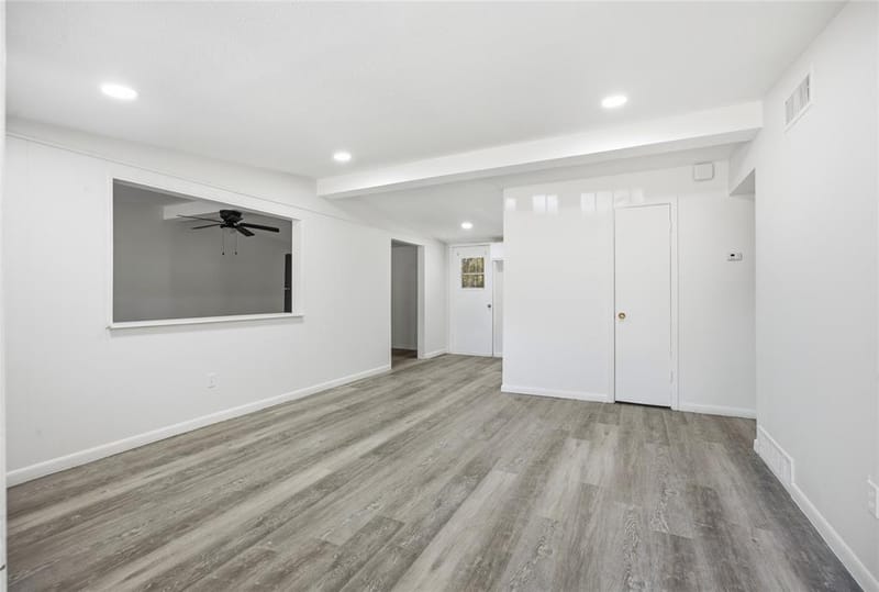 612 Henderson Circle, Garland TX 75040