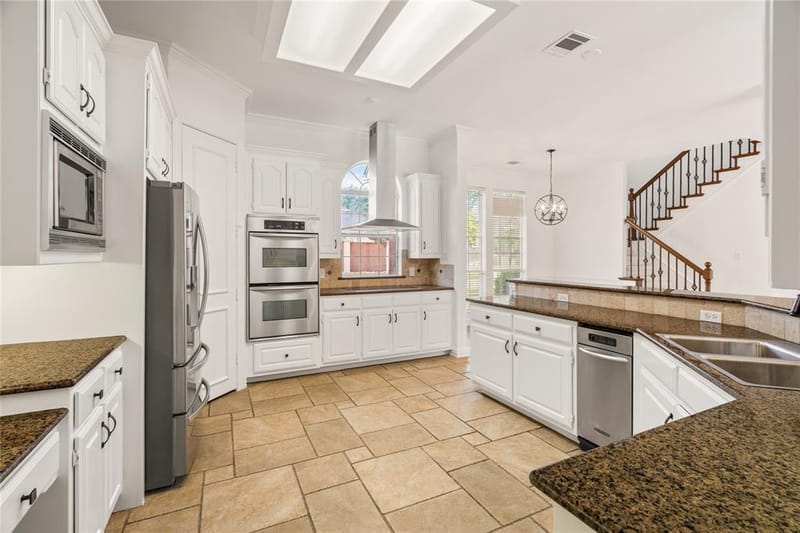 5621 Lindsey Drive, Plano TX 75093 - Photo 13