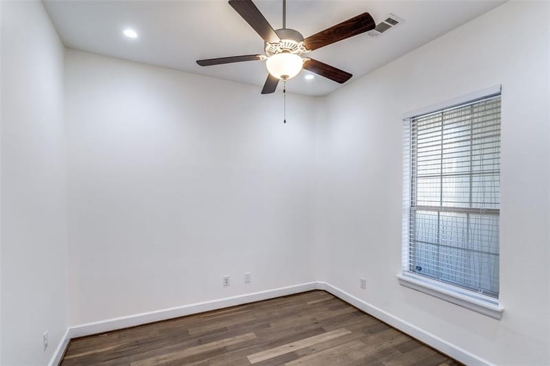 5015 Meridian Lane # 1102, Addison TX 75001 - Photo 9