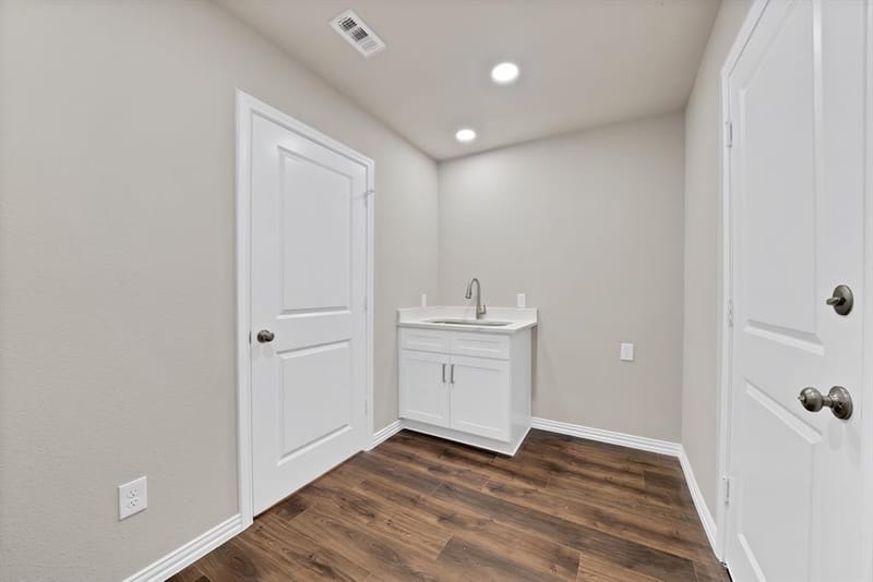 2814 Marquis Circle E, Arlington TX 76016 - Photo 37