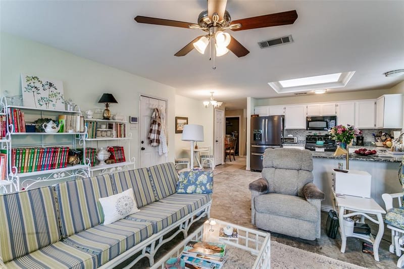 1051 Summit Park, Lewisville TX 75077 - Photo 8