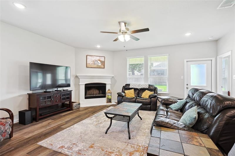 808 Feather Edge, Springtown TX 76082 - Photo 17