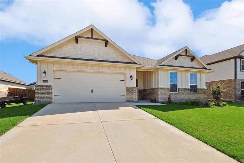 808 Feather Edge, Springtown TX 76082 - Photo 3