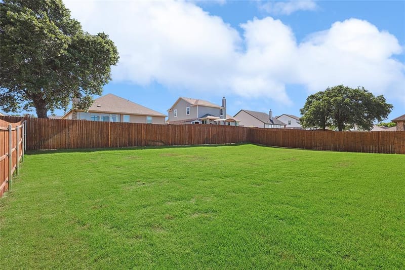 808 Feather Edge, Springtown TX 76082 - Photo 38