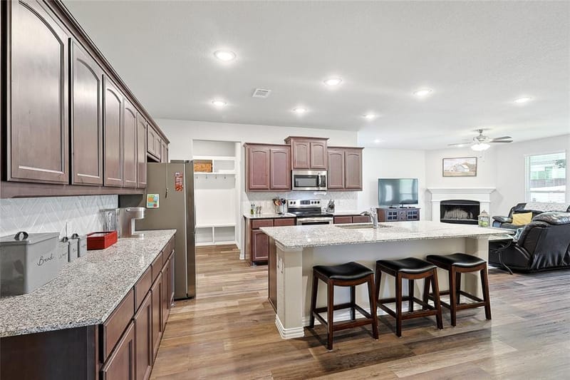 808 Feather Edge, Springtown TX 76082 - Photo 10