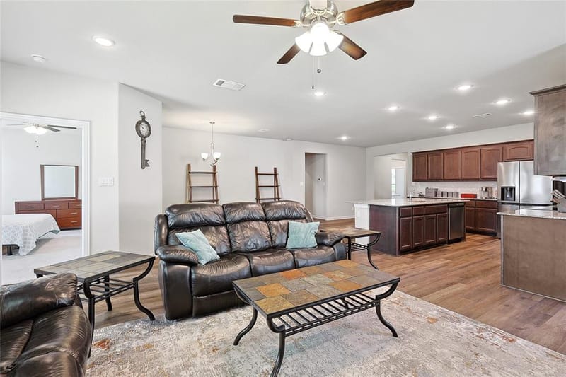 808 Feather Edge, Springtown TX 76082 - Photo 19