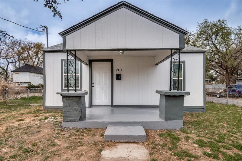 2415 Bethurum Avenue, Dallas TX 75215 - Photo 2