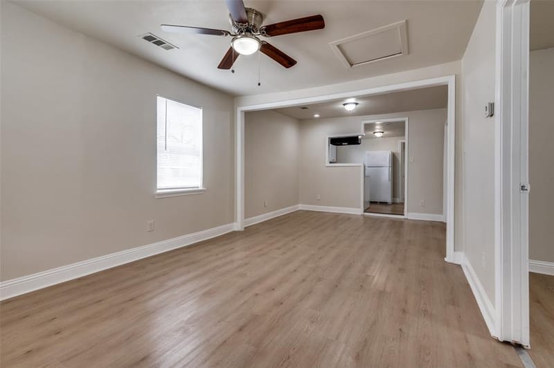 2415 Bethurum Avenue, Dallas TX 75215 - Photo 6