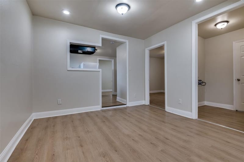 2415 Bethurum Avenue, Dallas TX 75215 - Photo 7