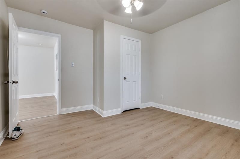 2415 Bethurum Avenue, Dallas TX 75215 - Photo 18