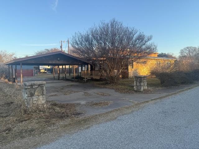 808 Flamingo Road, Granbury TX 76049 - Photo 4