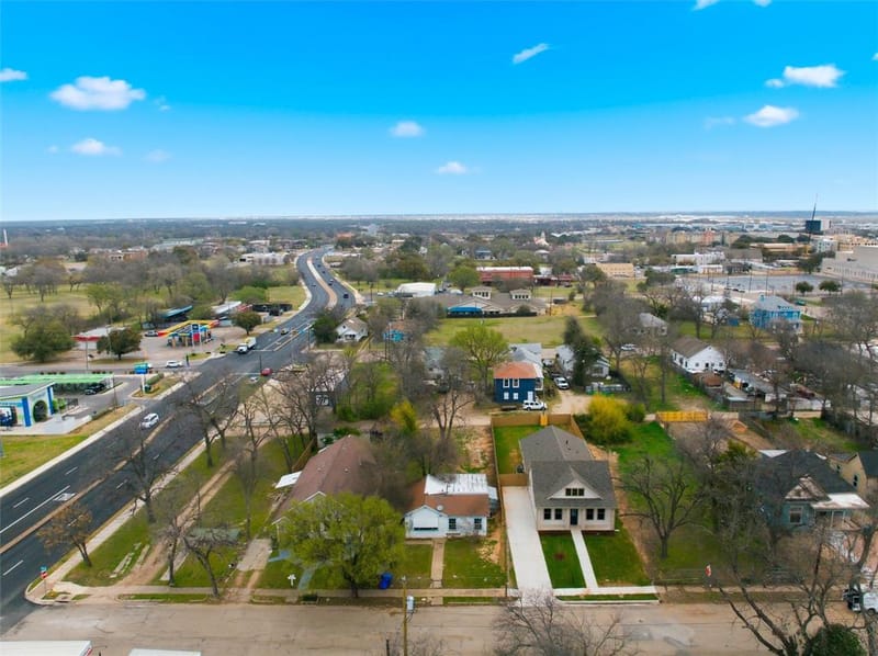 603 N 10th Street, Waco TX 76701 - Photo 2