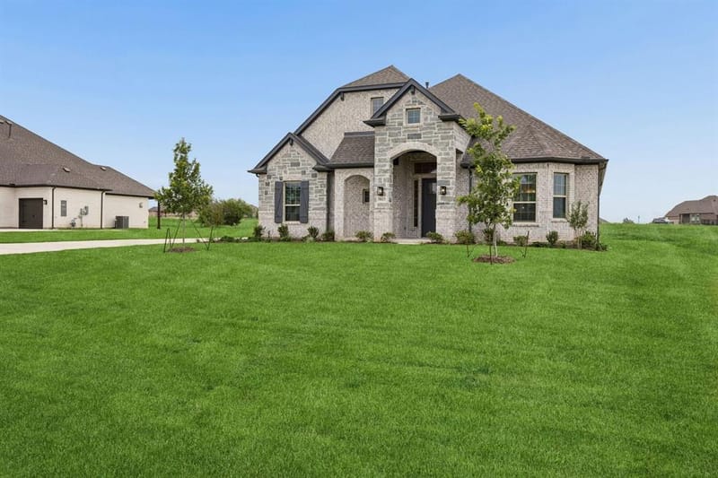 5013 Valley View Drive, Joshua TX 76058 - Photo 2