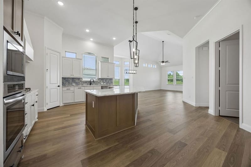 5013 Valley View Drive, Joshua TX 76058 - Photo 9