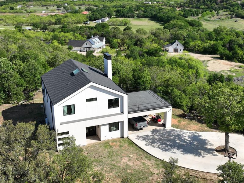 215 Lori Drive, Mineral Wells TX 76067 - Photo 7