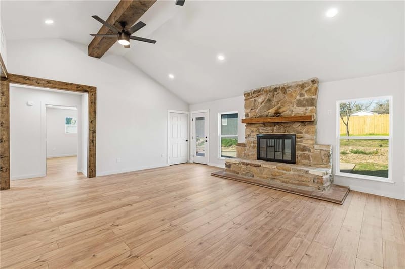 603 N Pearl Street, Comanche TX 76442 - Photo 6