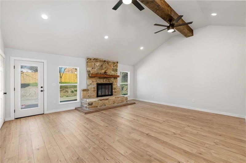 603 N Pearl Street, Comanche TX 76442 - Photo 7