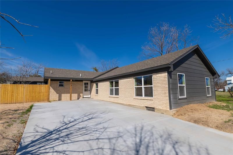 603 N Pearl Street, Comanche TX 76442 - Photo 30