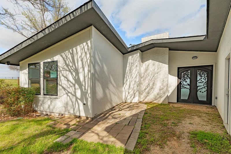 8245 Eagle Mountain Circle, Fort Worth TX 76135 - Photo 6