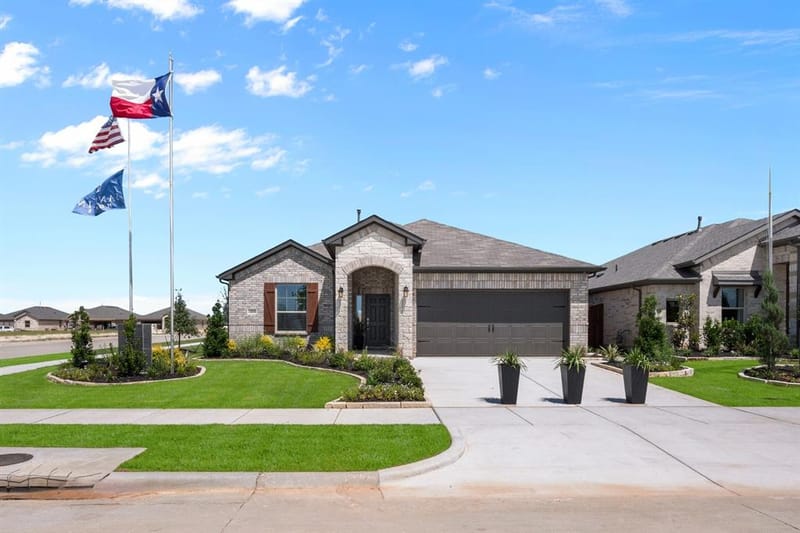 1808 Apache Circle, Cleburne TX 76033 - Photo 3