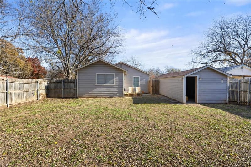 990 N Paddock Street, Stephenville TX 76401 - Photo 10