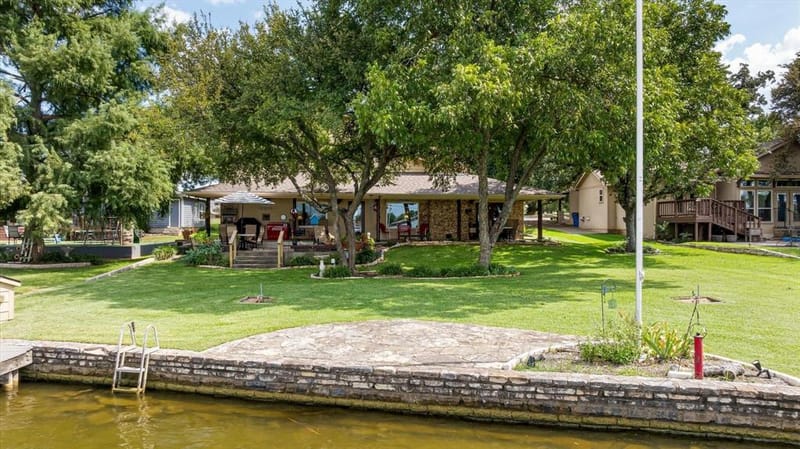1308 Comanche Cove Court, Granbury TX 76048 - Photo 36