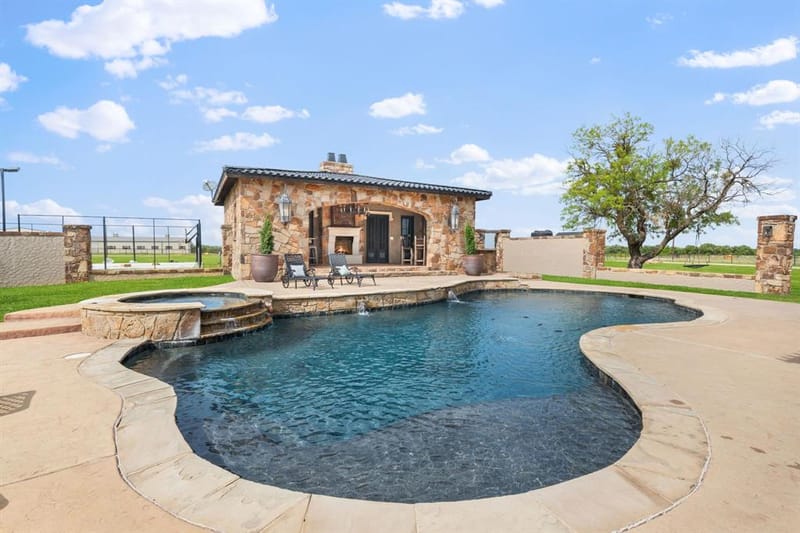 2454 W SH 380, Jacksboro TX 76458 - Photo 24