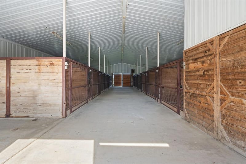 2454 W SH 380, Jacksboro TX 76458 - Photo 34