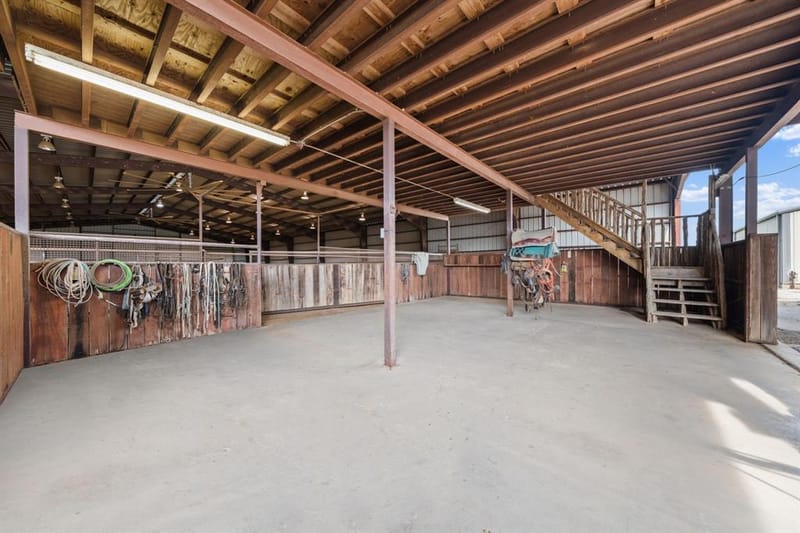 2454 W SH 380, Jacksboro TX 76458 - Photo 29