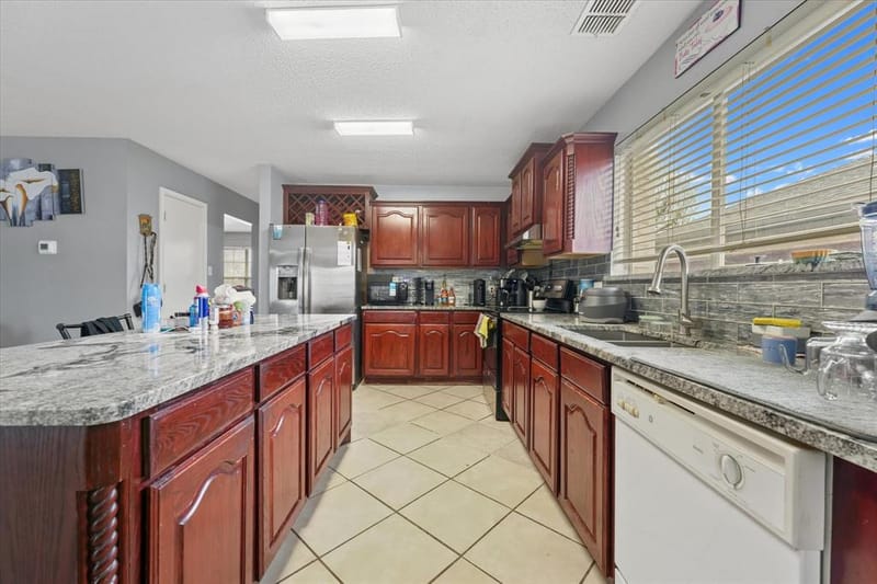 1818 Cedar Ridge Drive, Mesquite TX 75181 - Photo 10