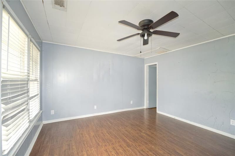 1429 S Elm, Sherman TX 75090 - Photo 2