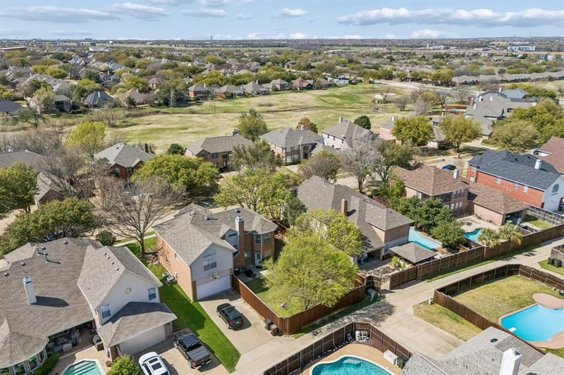 9612 Saint Annes Drive, Plano TX 75025 - Photo 32