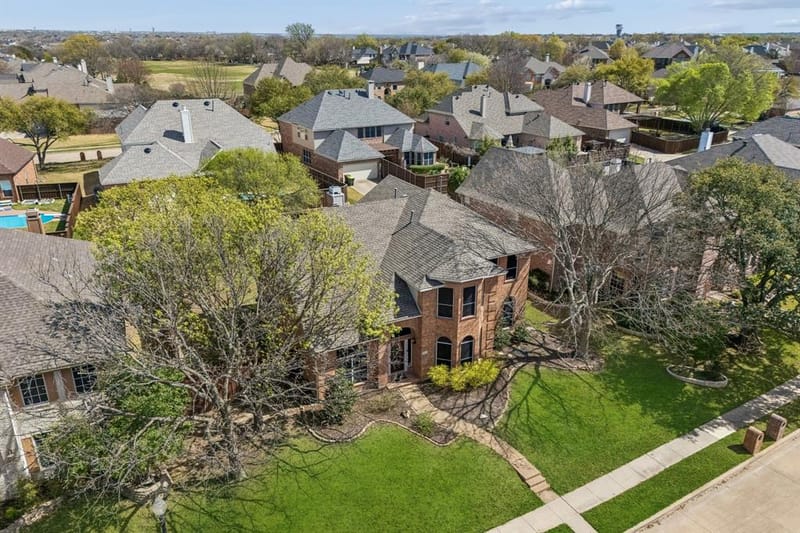 9612 Saint Annes Drive, Plano TX 75025 - Photo 5