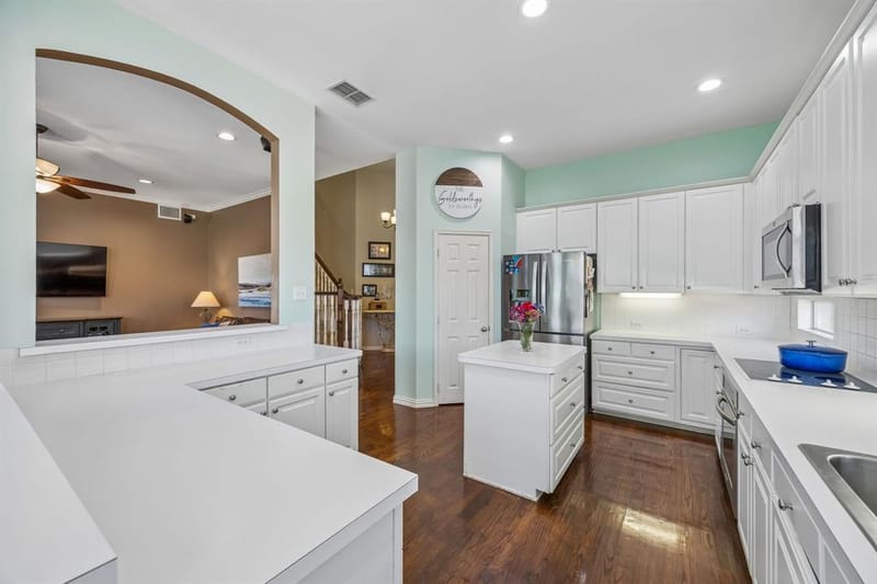 9612 Saint Annes Drive, Plano TX 75025 - Photo 8