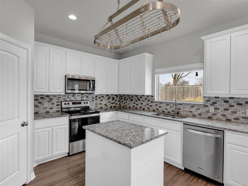 2811 W Washington Street, Denison TX 75020 - Photo 7