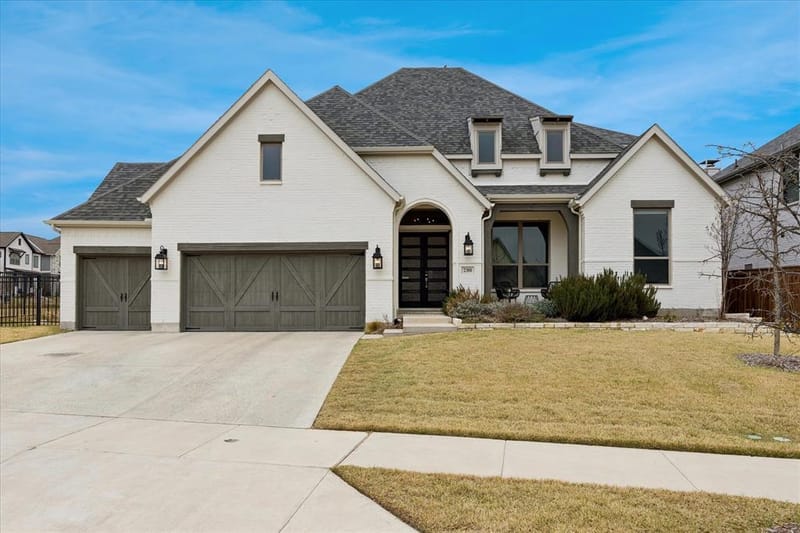 2301 Sandlin Drive, Fort Worth TX 76008