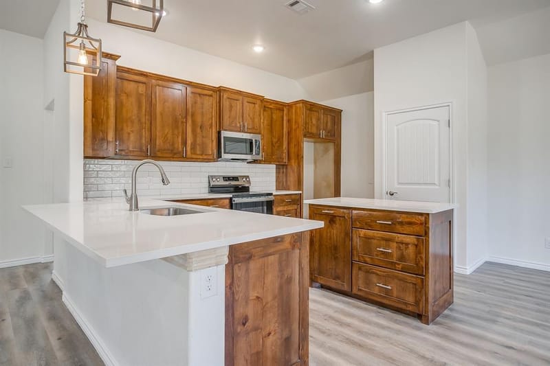 130 Abbott Avenue, Covington TX 76636 - Photo 8