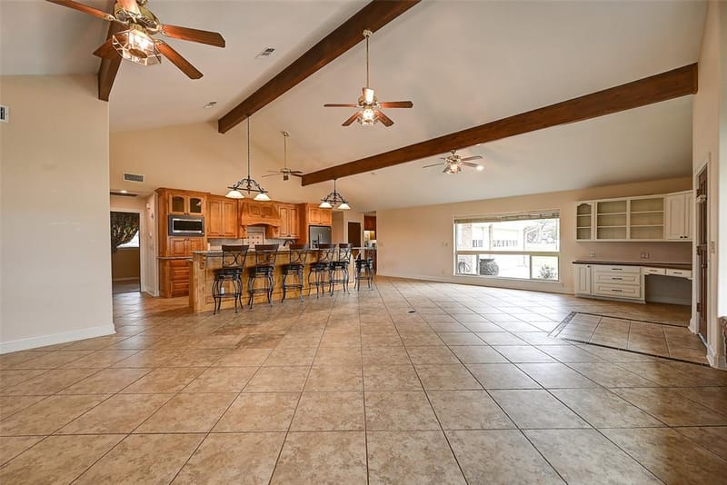 742 Kiowa Drive W, Lake Kiowa TX 76240 - Photo 11