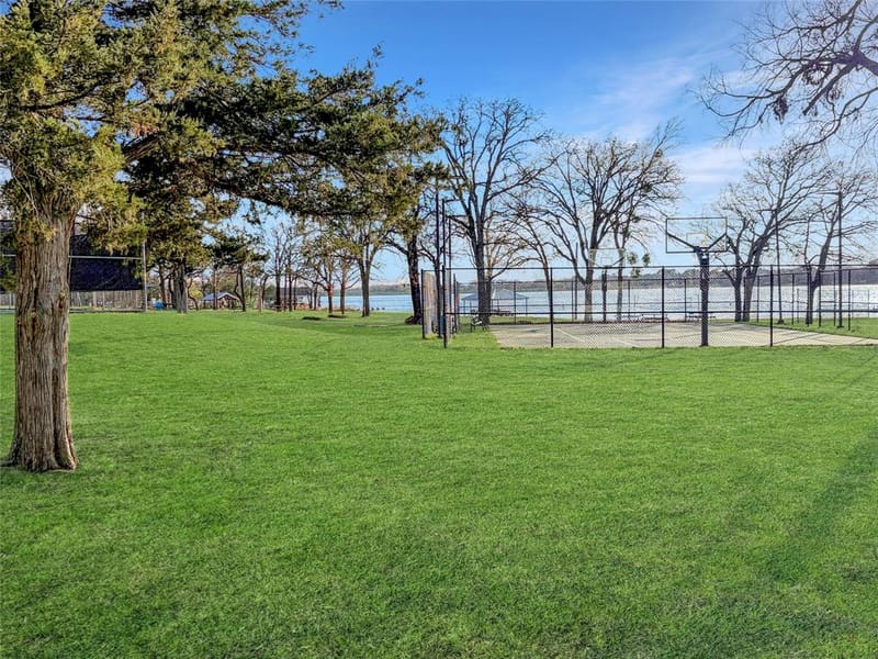 742 Kiowa Drive W, Lake Kiowa TX 76240 - Photo 29